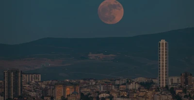 Başkentte dolunay, g&uuml;zel g&ouml;r&uuml;nt&uuml; oluşturdu