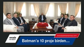 Batman&rsquo;a 10 proje birden&hellip;