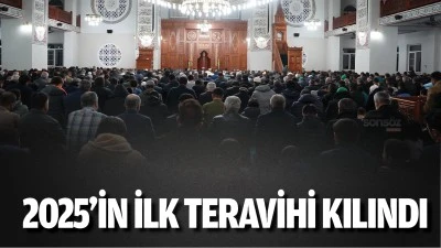 Batman'da 2025&rsquo;in ilk teravihi kılındı