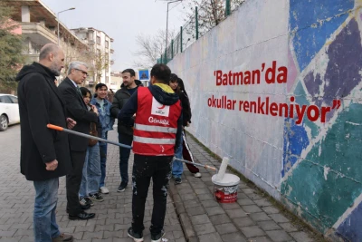 Batman&rsquo;da okullar renkleniyor
