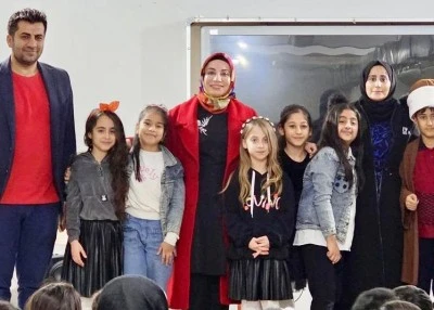 Batman İstiklal İlkokulu'nda coşkulu k&uuml;lt&uuml;rel etkinlik