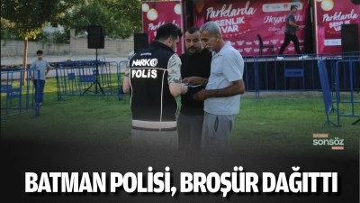 Batman Polisi, broş&uuml;r dağıttı