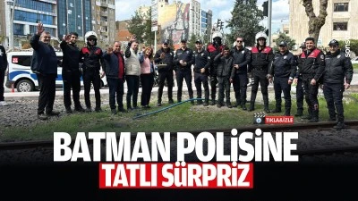 Batman Polisine tatlı s&uuml;rpriz