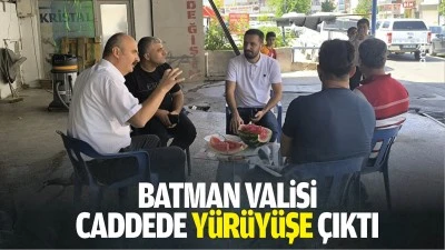 Batman Valisi, caddede y&uuml;r&uuml;y&uuml;şe &ccedil;ıktı