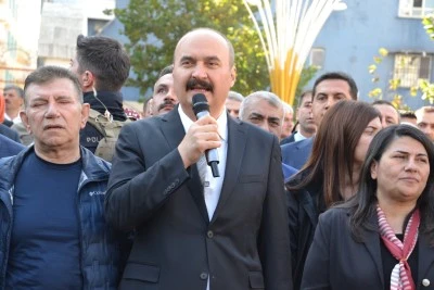 Batman Valisi&rsquo;nden sınır &ouml;tesine &ccedil;ağrı; &ldquo;Silahları toprağa g&ouml;m&uuml;n&rdquo;