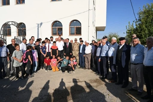 Batman Valisi, sabah 7&rsquo;de k&ouml;yleri gezdi
