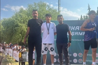 Batmanlı Efe, atletizmde T&uuml;rkiye ikincisi&hellip;