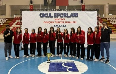 Batmanlı Kızlar, T&uuml;rkiye &Uuml;&ccedil;&uuml;nc&uuml;s&uuml;
