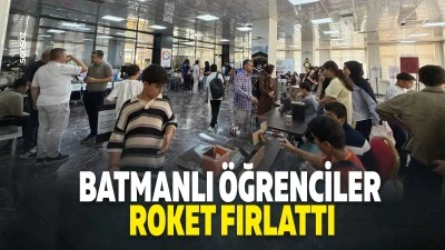 Batmanlı &Ouml;ğrenciler roket fırlattı