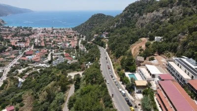 Bayram tatilcileri &Ouml;l&uuml;deniz yolunda yoğunluk oluşturdu