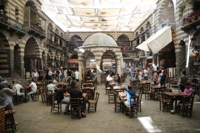 Bayramda ziyaret&ccedil;i yoğunluğu