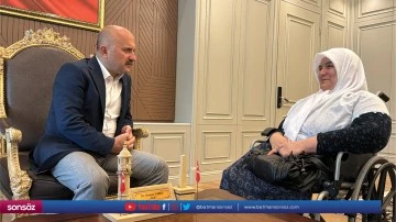 Bedensel engelli kişiyi evinden aldırarak sorunlarını dinledi
