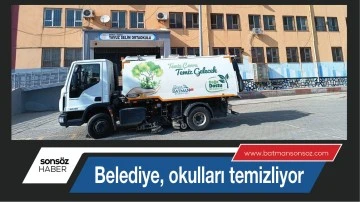 Belediye, okulları temizliyor