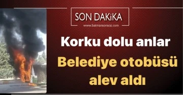 Belediye otob&uuml;s&uuml; alev aldı