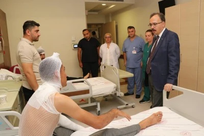 Benzinli el sondaj makinesinin alev alması sonucu 3 iş&ccedil;i yaralandı