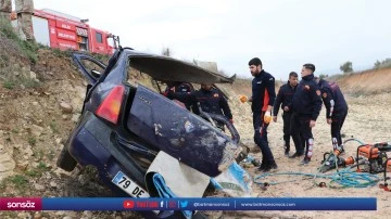 Beton mikseri ile otomobilin &ccedil;arpıştığı kazada 2 kişi &ouml;ld&uuml;