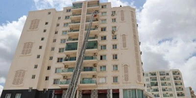 Binada &ccedil;ıkan yangında dumandan etkilenen 6 kişi hastaneye kaldırıldı