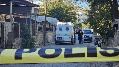 Bir kişi silahla eşini ve amcasını &ouml;ld&uuml;rd&uuml;,