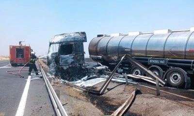 Bitkisel yağ y&uuml;kl&uuml; tankerde kaza sonrası &ccedil;ıkan yangın s&ouml;nd&uuml;r&uuml;ld&uuml;