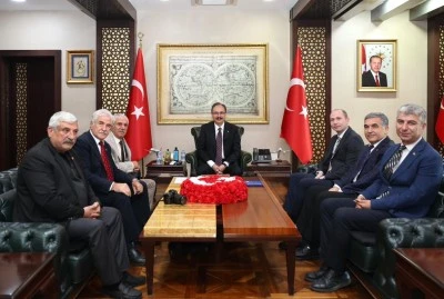 B&ouml;lge gazetecileri Siirt Valisi Kızılkaya&rsquo;yı ziyaret etti