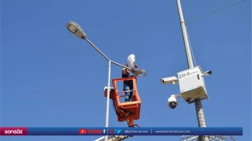 Bozulan aydınlatma sistemleri yenilendi