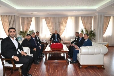 B&uuml;ro Memur Sen&rsquo;liler, Vali Canalp&rsquo;ı ziyaret etti