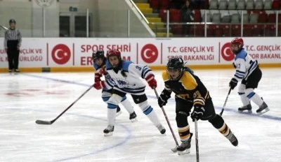 Buz Hokeyi Kış Spor Oyunları sona erdi