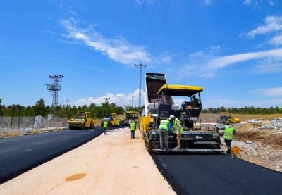Cadde ve bulvarlara 240 bin ton sıcak asfalt serilecek