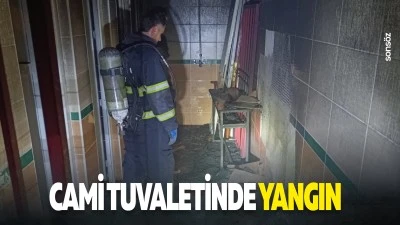 Cami tuvaletinde yangın