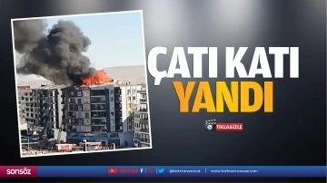 &Ccedil;atı katı yandı, bina sakinleri korku dolu anlar yaşadı