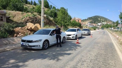 &Ccedil;elikhan'da emniyet ekipleri bayram uygulaması yaptı