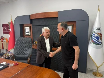 &Ccedil;ermik Belediyesi'nde bayramlaşma programı d&uuml;zenlendi