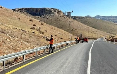 &Ccedil;evre yolunda g&uuml;venlik &ccedil;alışmaları s&uuml;r&uuml;yor