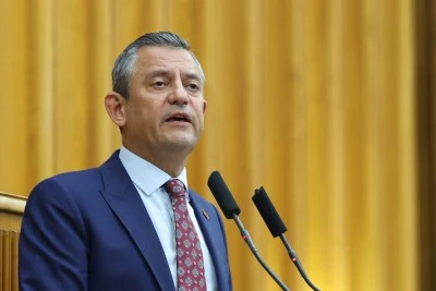 CHP&rsquo;li &Ouml;zg&uuml;r &Ouml;zel&rsquo;in Batman programında değişiklik!