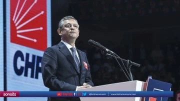 CHP'nin 8. Genel Başkanı &Ouml;zg&uuml;r &Ouml;zel oldu