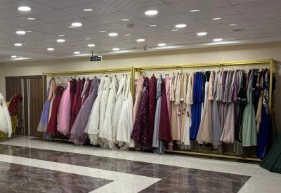 &Ccedil;iftlere &uuml;cretsiz gelinlik ve kuaf&ouml;r desteği sağlayacak