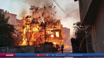 &Ccedil;ıkan yangında bir ev yandı, iki ev zarar g&ouml;rd&uuml;