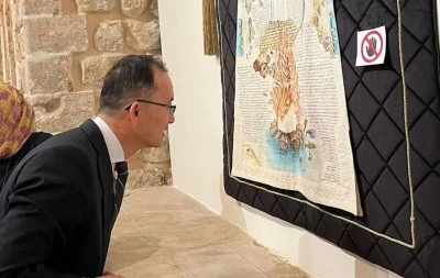 &Ccedil;in Halk Cumhuriyeti'nin Ankara B&uuml;y&uuml;kel&ccedil;isi Jiang Xuebin Mardin'de sergi gezdi