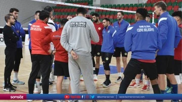 Cizre Belediyespor, hazırlıklarını s&uuml;rd&uuml;rd&uuml;