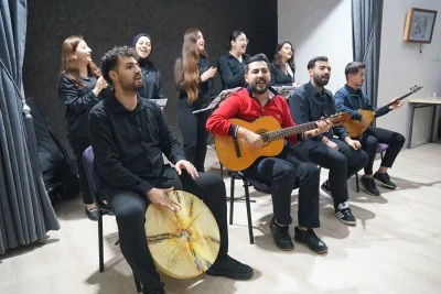 &Ccedil;ocuk evleri sitesinde konser