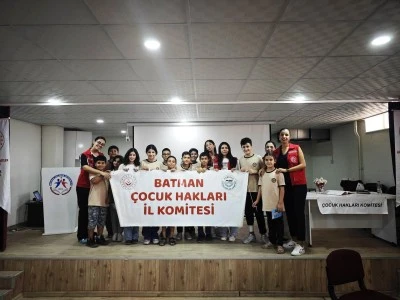 &Ccedil;ocuk Hakları Komitesi, akran zorbalığını anlattı