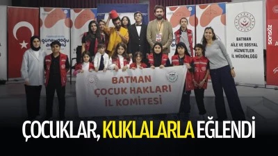 &Ccedil;ocuklar, kuklalarla eğlendi