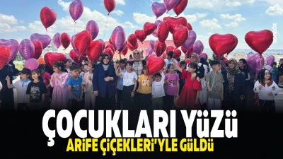 &Ccedil;ocukları y&uuml;z&uuml;, Arife &Ccedil;i&ccedil;ekleri&rsquo;yle g&uuml;ld&uuml;