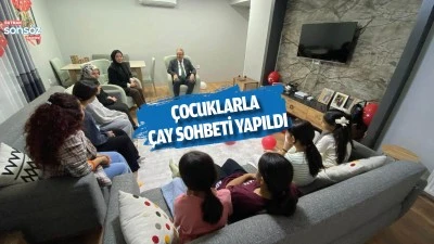 &Ccedil;ocuklarla &ccedil;ay sohbeti yapıldı