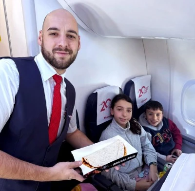 Corendon Airlines u&ccedil;uş men&uuml;s&uuml;ne "Mangal Lahmacun"u ekledi