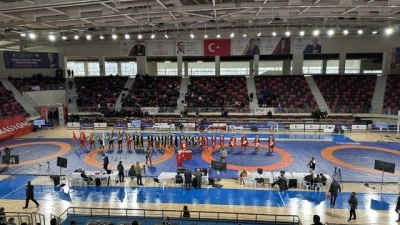 &Ccedil;orum'da 20 Yaş Altı T&uuml;rkiye G&uuml;reş Şampiyonası, &Ccedil;orum'da devam ediyor
