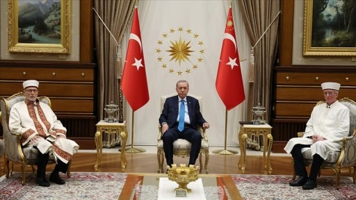 Cumhurbaşkanı Erdoğan, Batı Trakya T&uuml;rk Azınlığı Temsilcilerini Kabul Etti