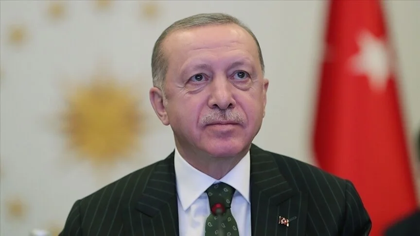 Cumhurbaşkanı Erdoğan'dan &quot;sandıkları terk etmeyin&quot; çağrısı