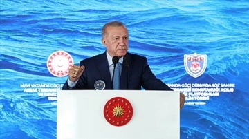 Cumhurbaşkanı Erdoğan Denizaltı Planlarını A&ccedil;ıkladı