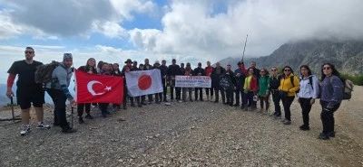 Dağcılar Huzurlu ve Karag&ouml;z Yaylaları'nda doğa y&uuml;r&uuml;y&uuml;ş&uuml;nde buluştu